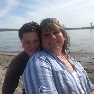 Meet your Posher, Carrie